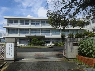 School building at Harada Elementary School